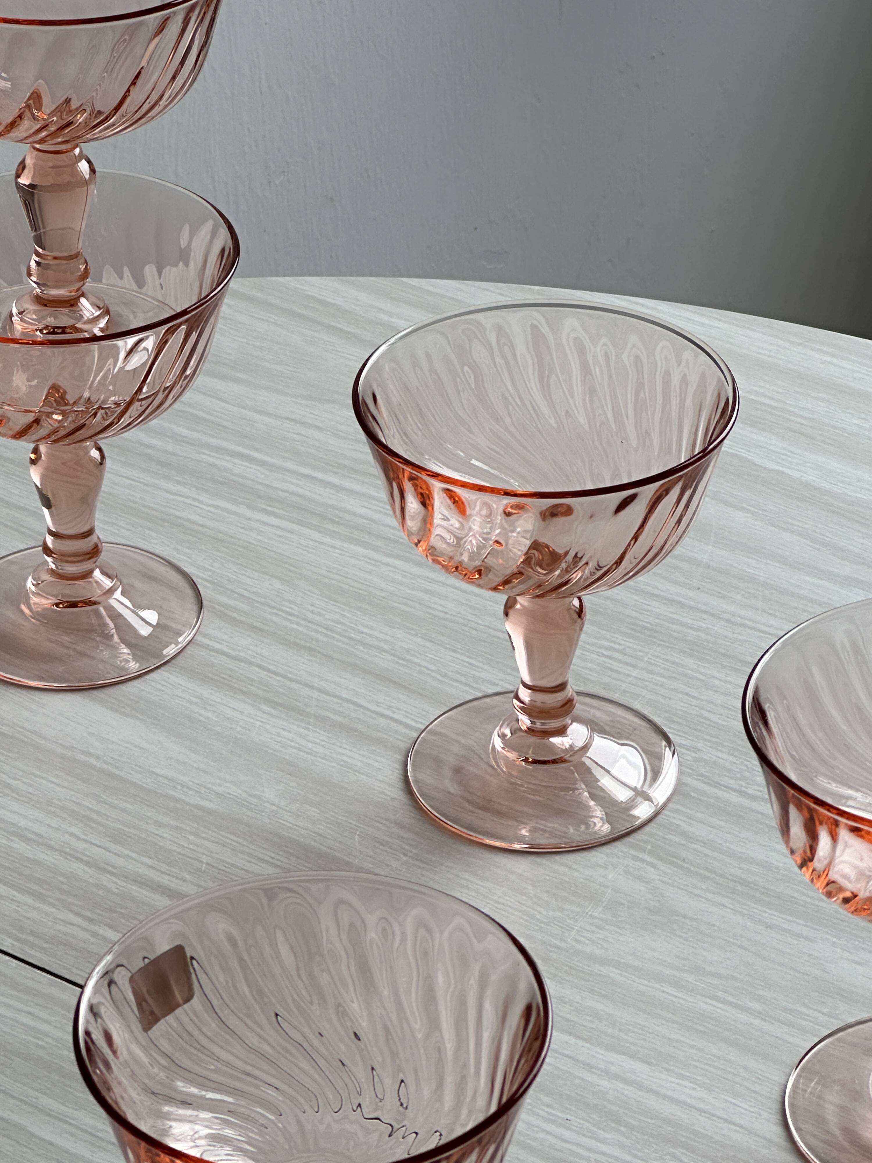 10 Vintage Twisted Pink Glass Champagne Coupes