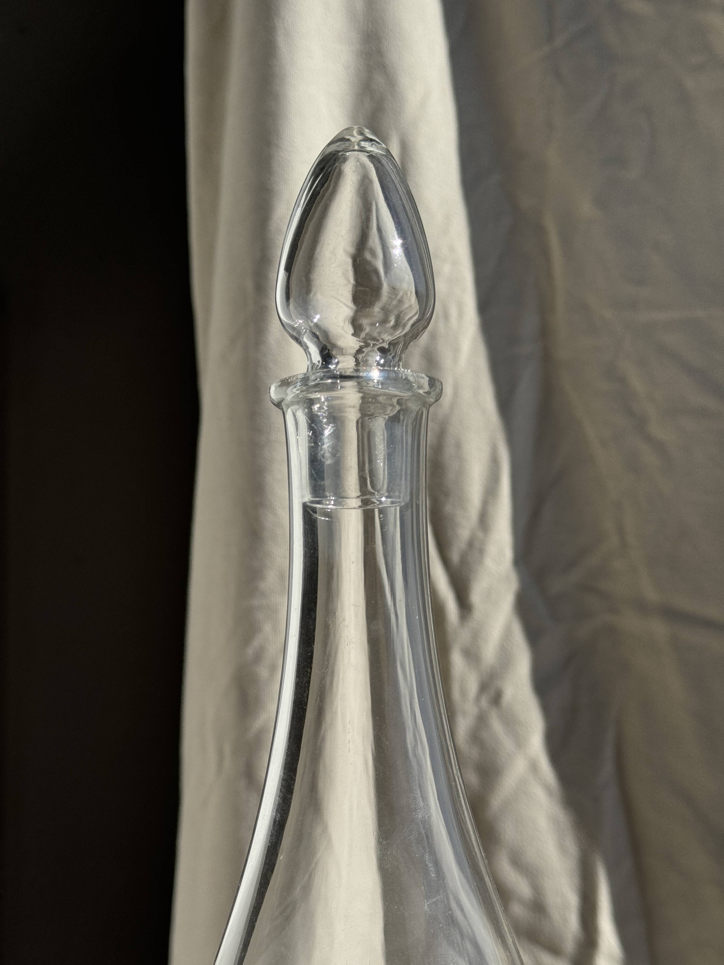 Glass carafe with stopper D11 H35.5