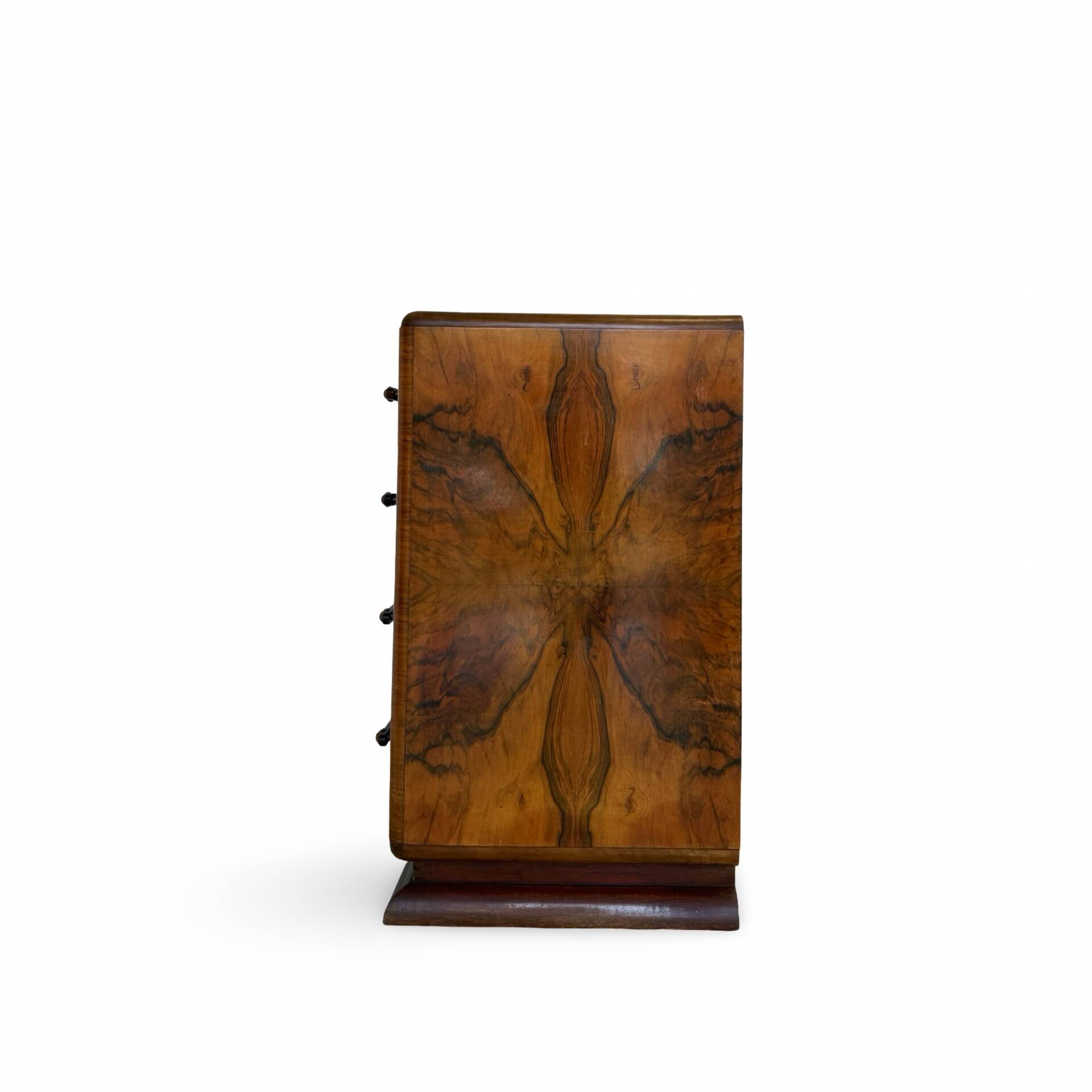 Walnut burl commode, Italian Art Deco, 1940s.