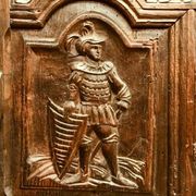 Banc coffre de style renaissance en frêne sculpté XIX siècle