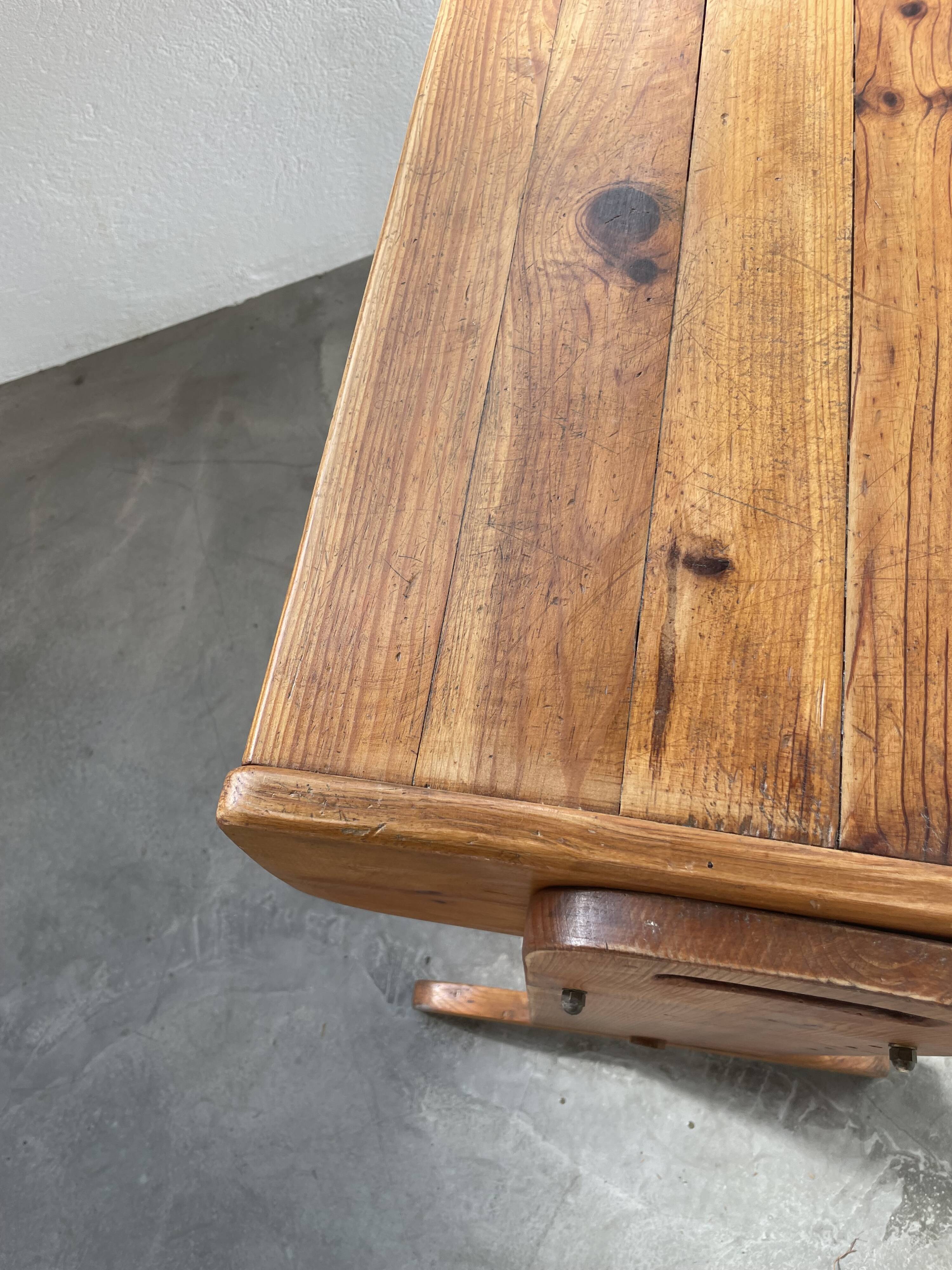 Children's pine desk from the 80s