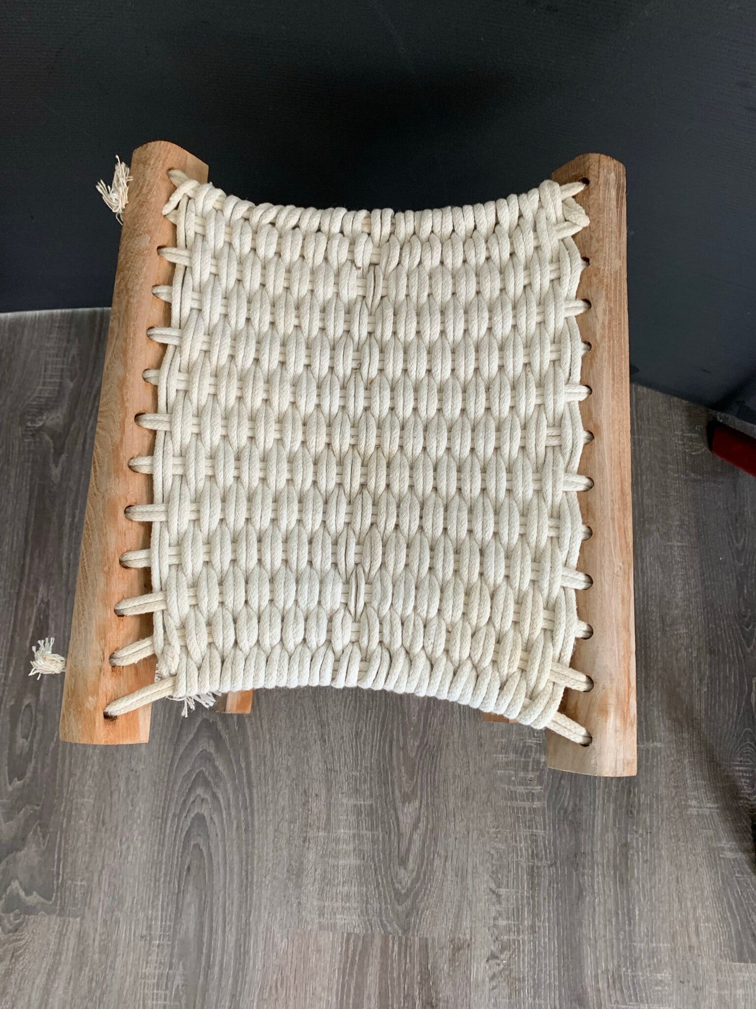 Tabouret bois et corde