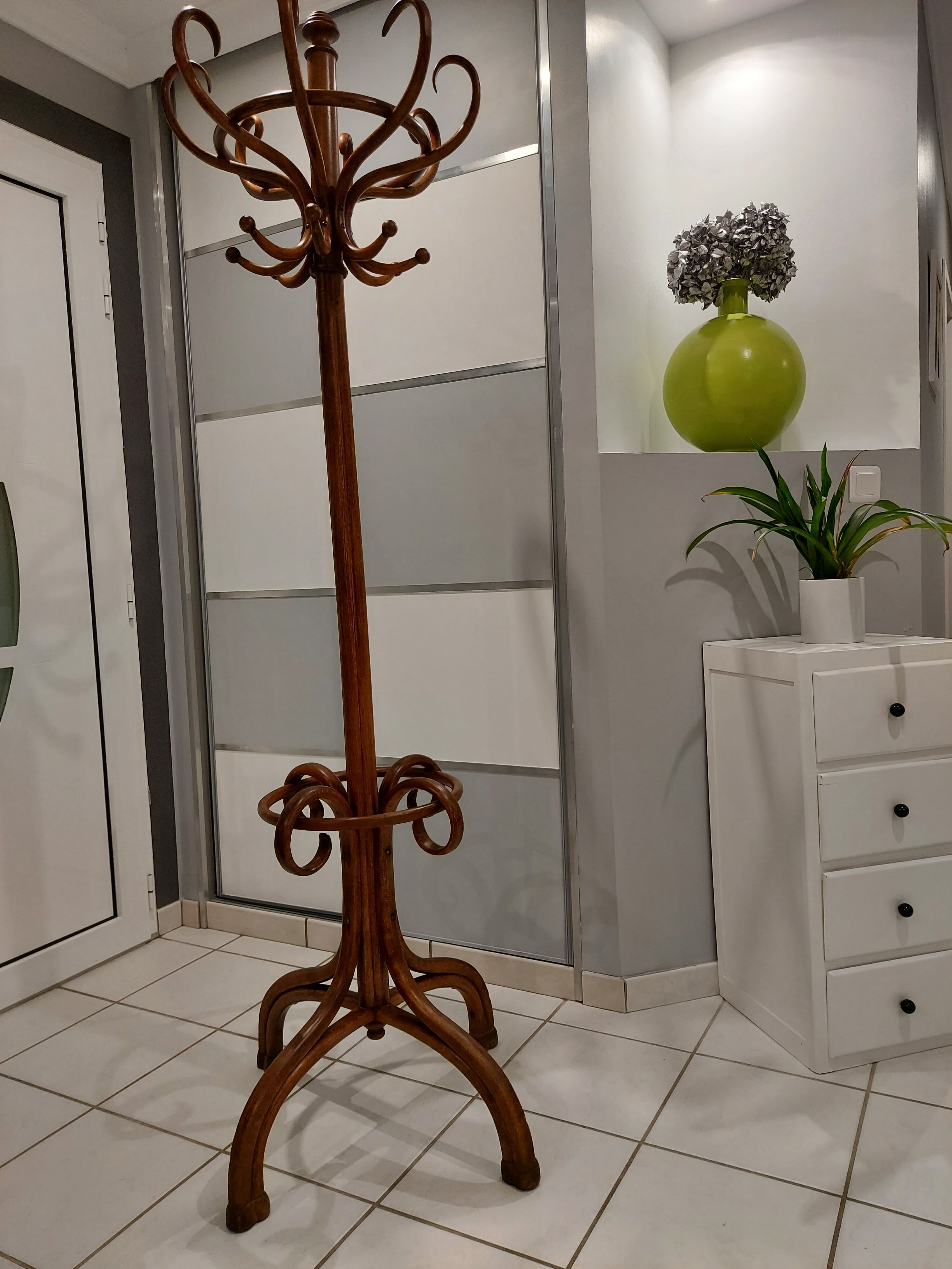 Peroquet coat rack by michael thonet 1900s