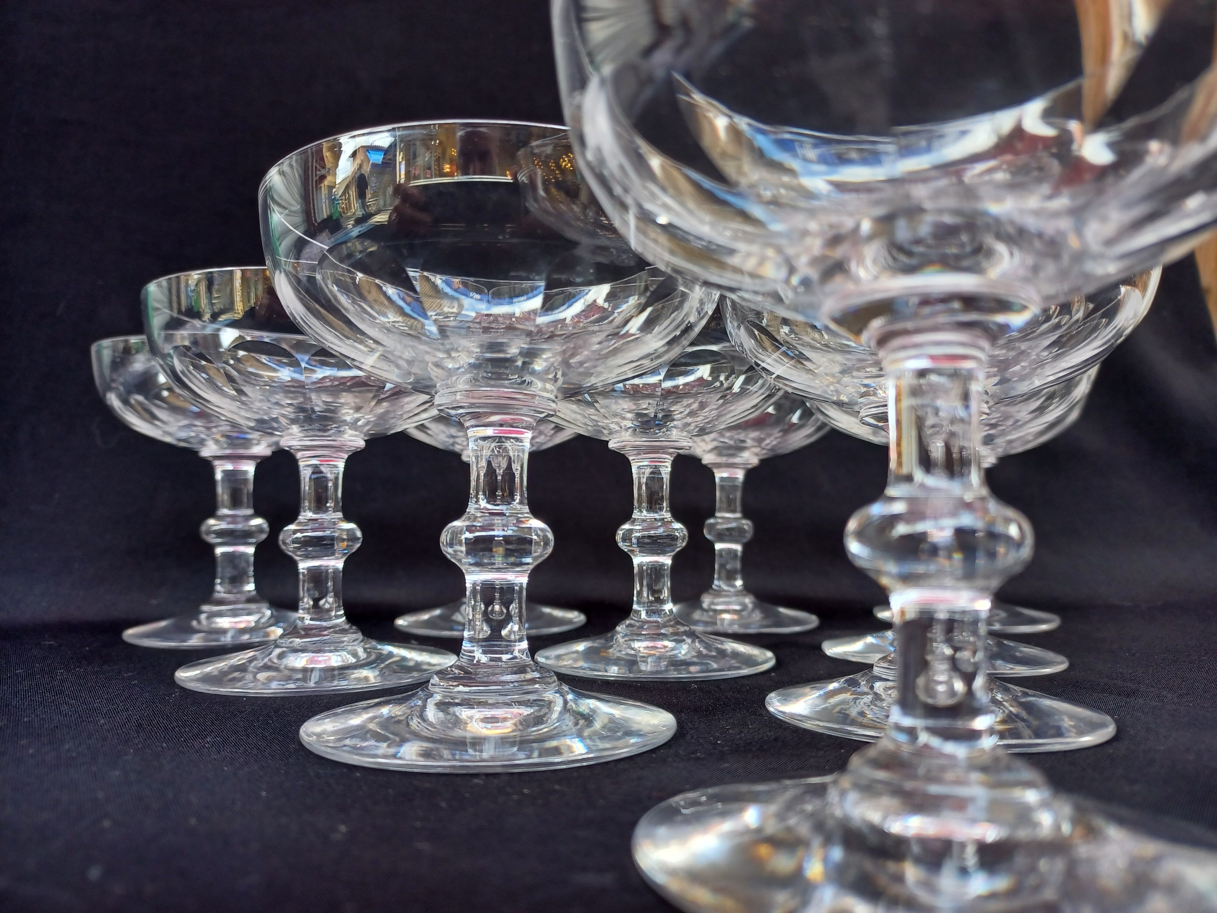 10 champagne cups in Baccarat crystal, circa 1910