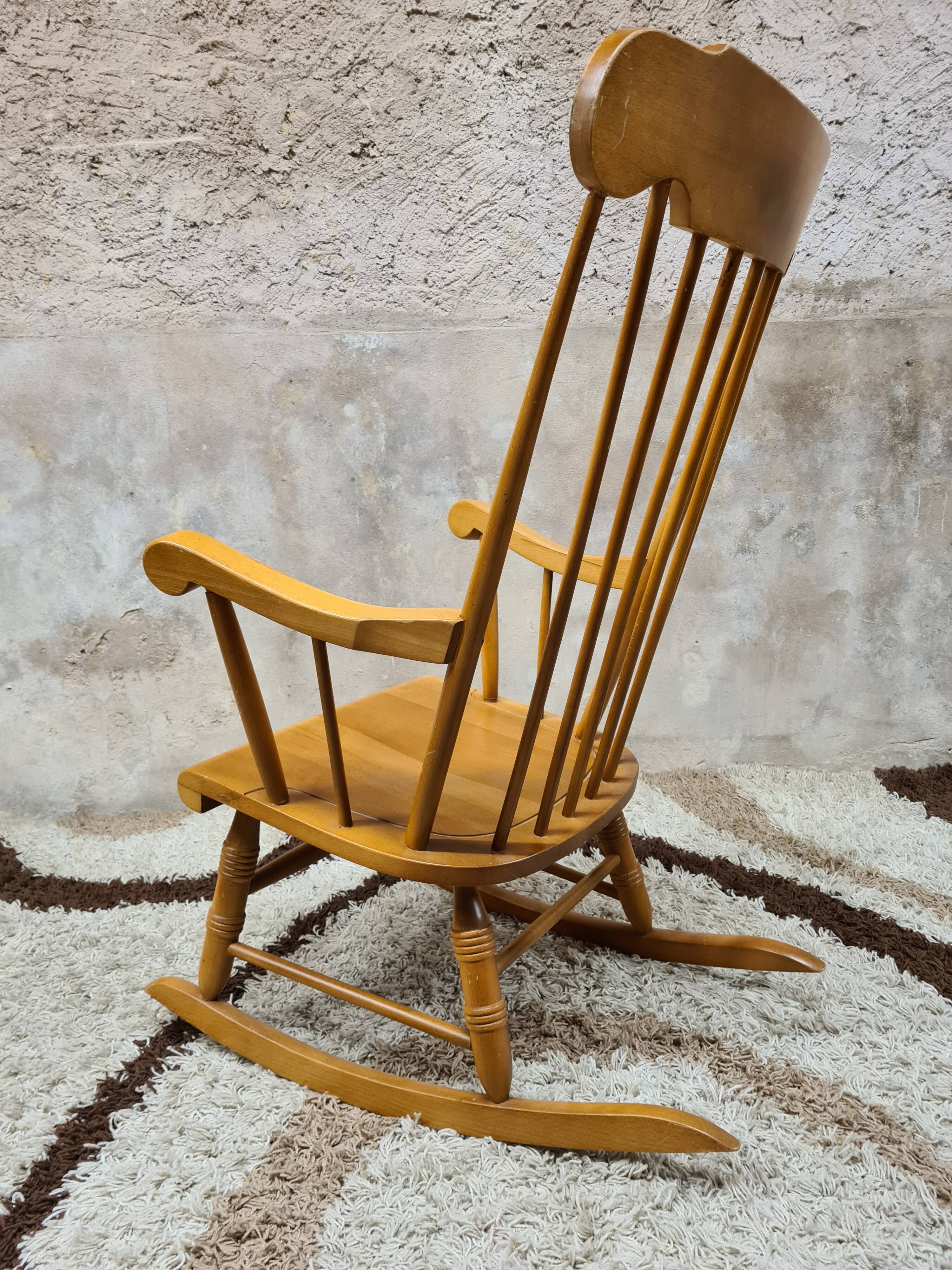 Rocking-chair scandinave 1970 vintage