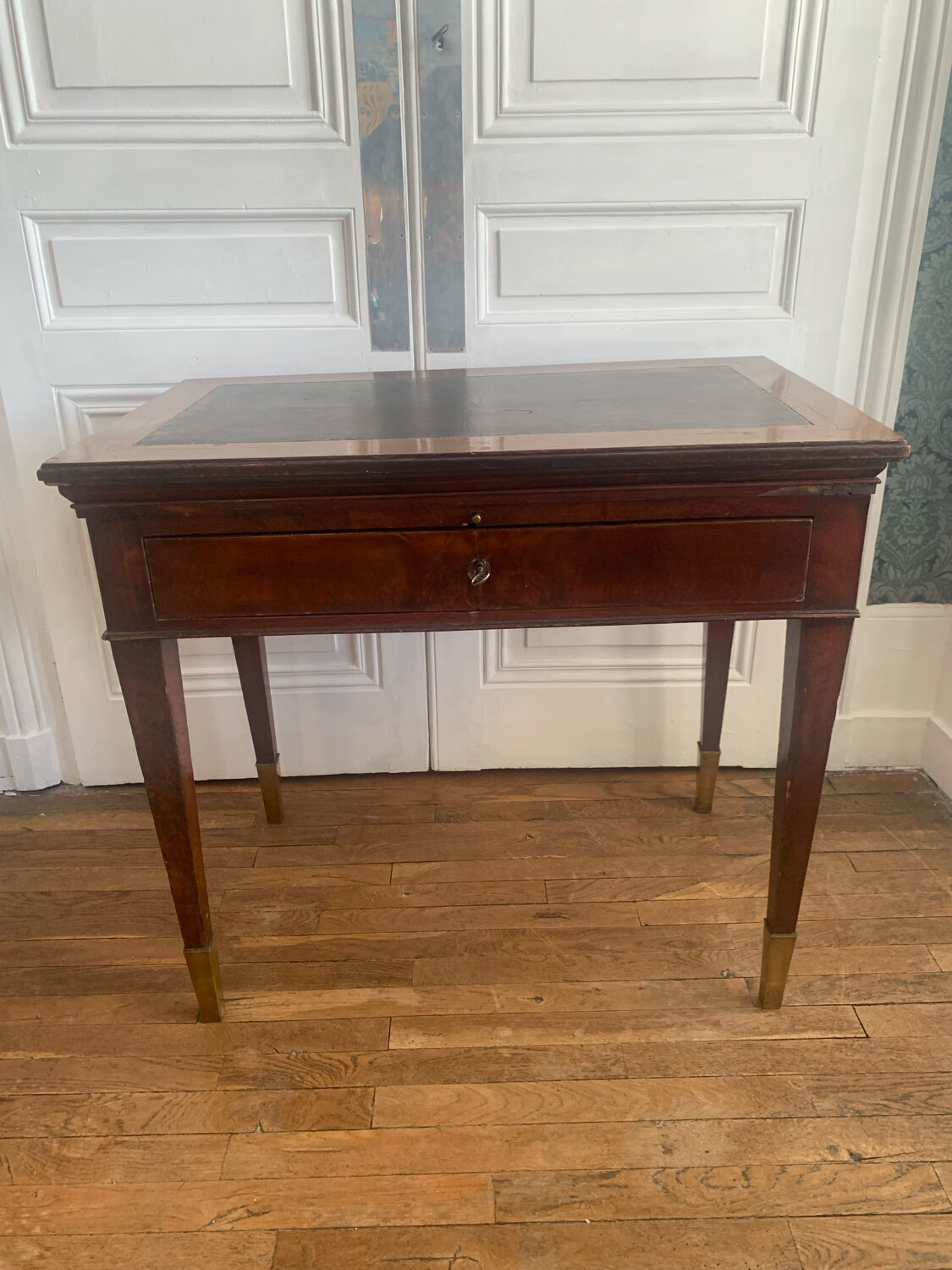 Table à la Tronchin