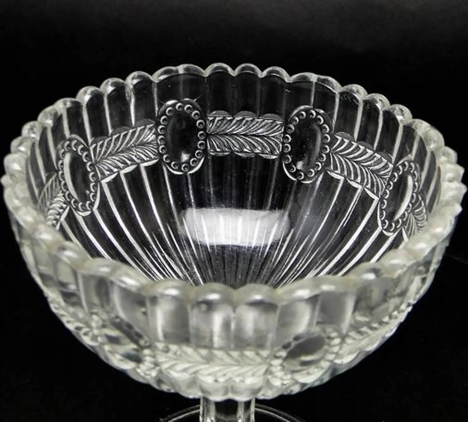 Basket-shaped pressed glass sugar bowl, Ząbkowice, Poland, 1970s