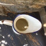 Broc de toilette ancien en tole émaillée blanche