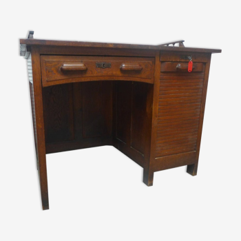 Oak desk from the 1930s