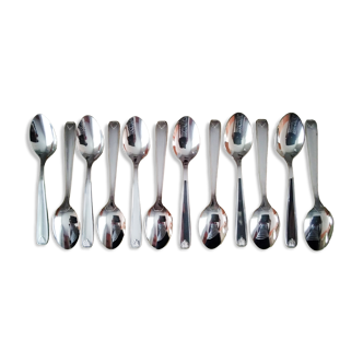 Coffret de 12 cuillères à café en métal argenté  modèle "coquille"