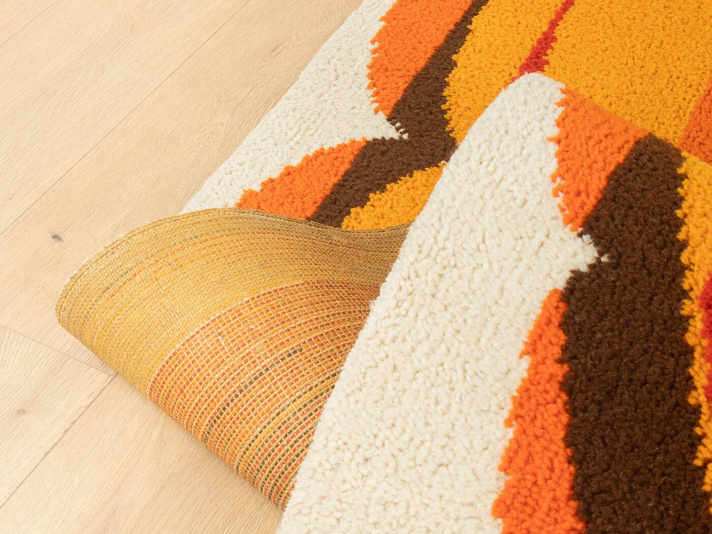 1970s Space Age rug, 200 x 291, vintage
