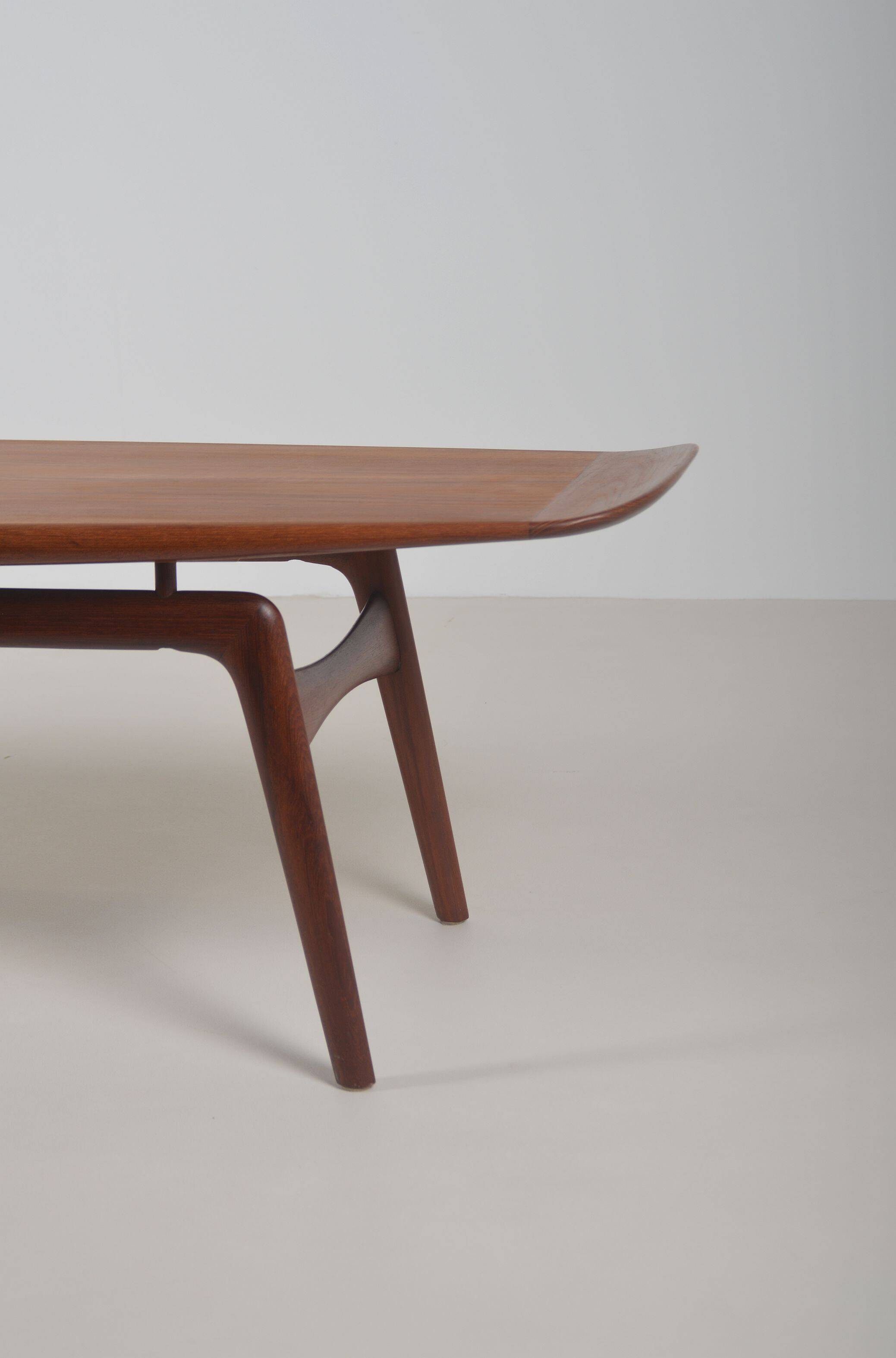 Danish 'Surfboard' coffee table by Arne Hovmand Olsen for Mogens Kold, 1950