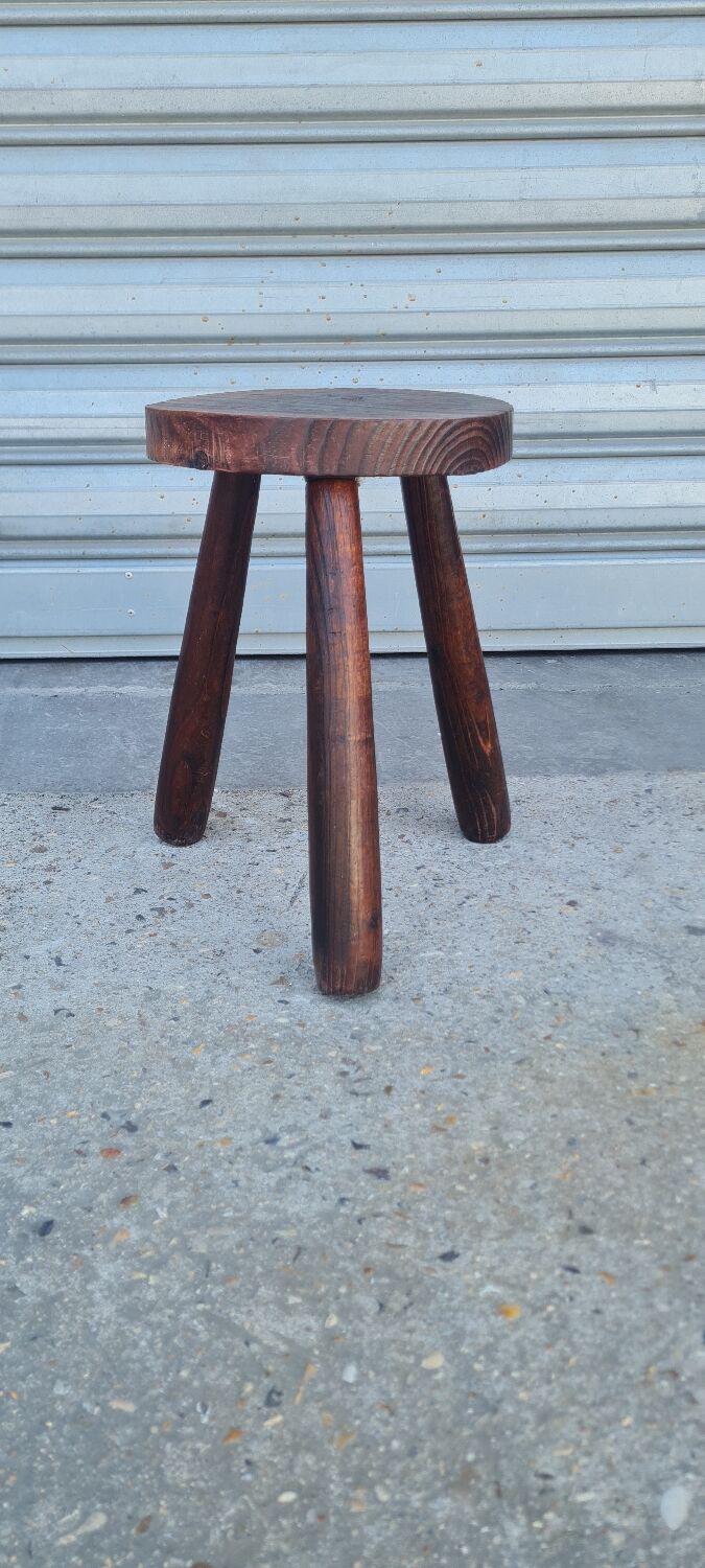 Tripod stool