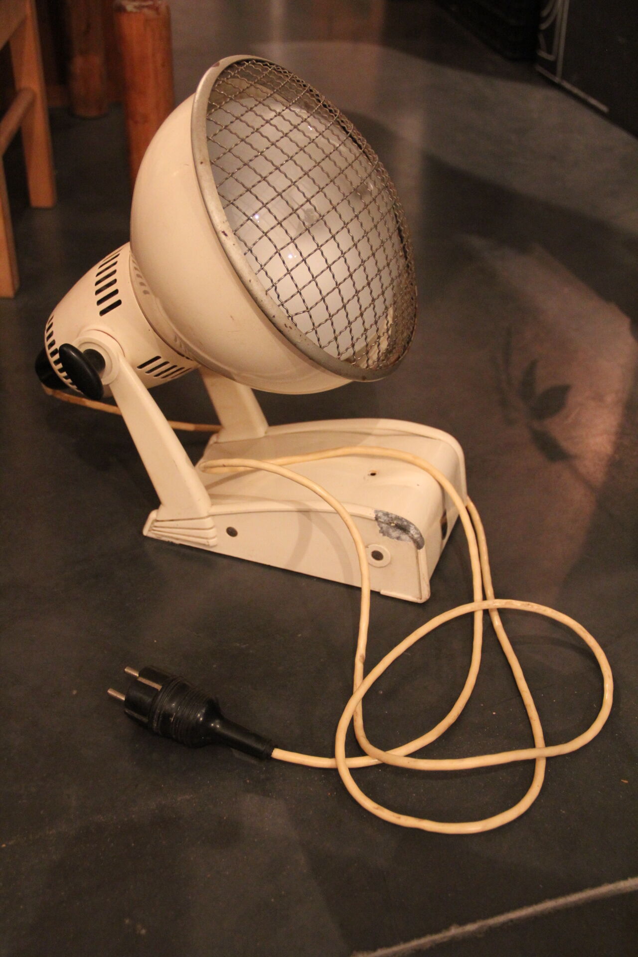 Philips Biosol Light Therapy Spot, circa 1950