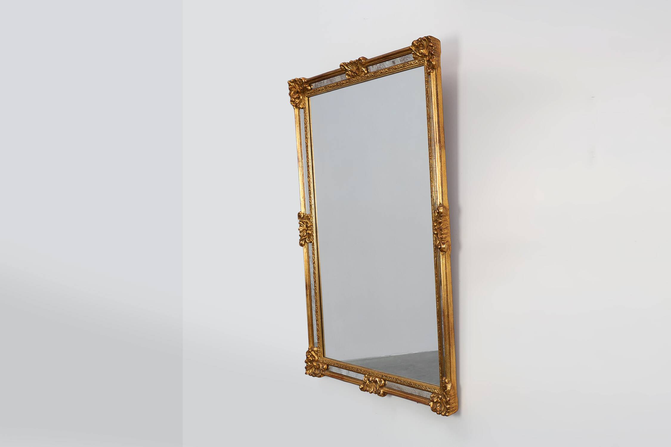 Miroir rectangulaire doré de style mid-century par Deknudt, Belgique, années 1980.