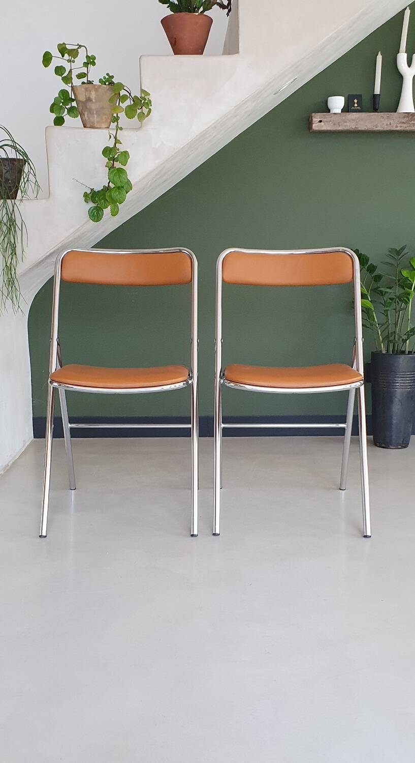 Set of vintage folding chairs