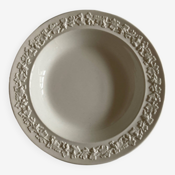 Assiette Wedgwood néo classique faïence fine Etruria Barlaston 19e