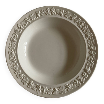 Neo classic Wedgwood plate fine earthenware Etruria Barlaston 19th