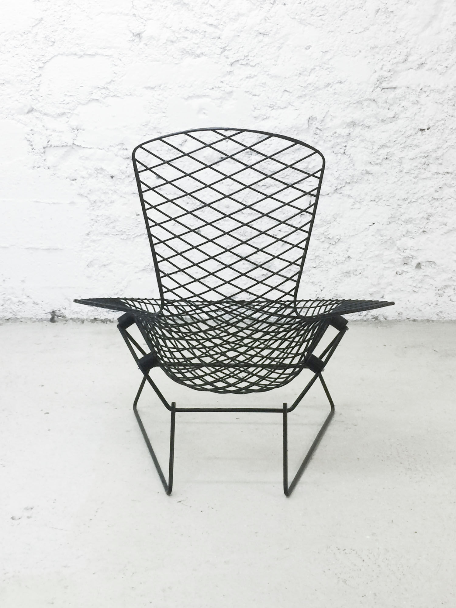 Fauteuil "bird" noir de Harry Bertoia pour Knoll 1970