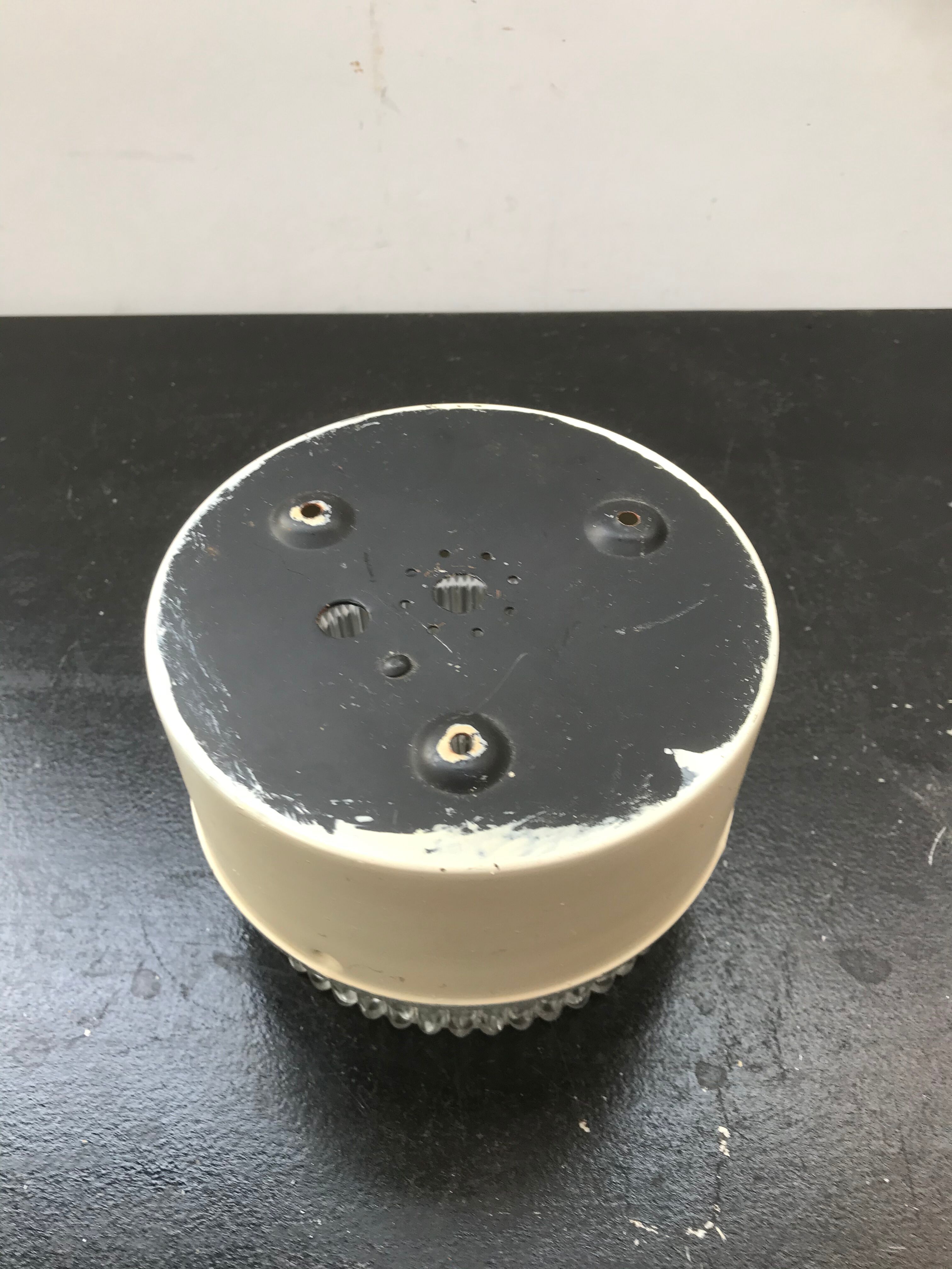 Plafonnier rond verre moulé