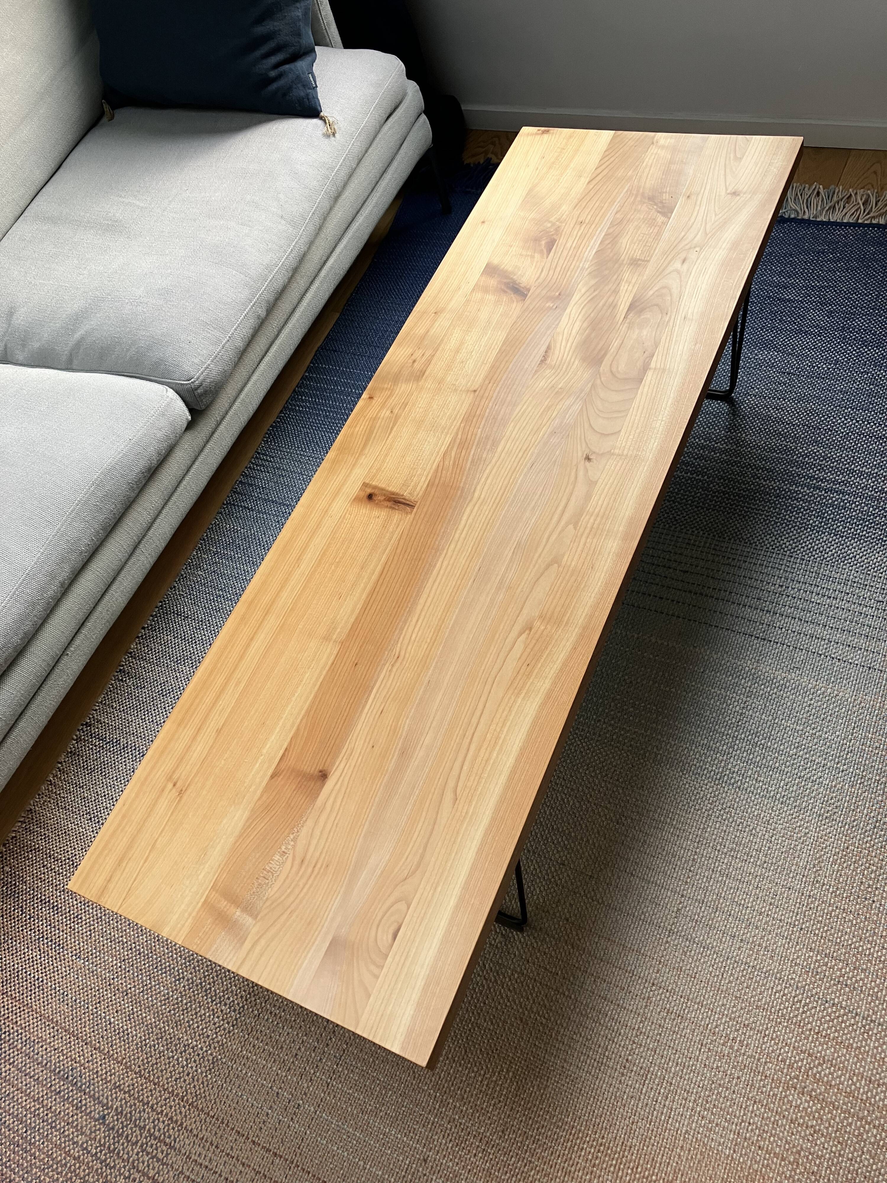 CM 191 table by Pierre Paulin contemporary edition Ligne Roset