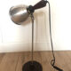 Lampe de bureau en métal brossé et bois 1960/70