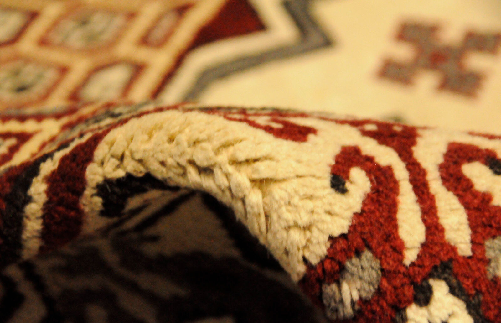 Hand-woven Tunisian carpet 200x100cm