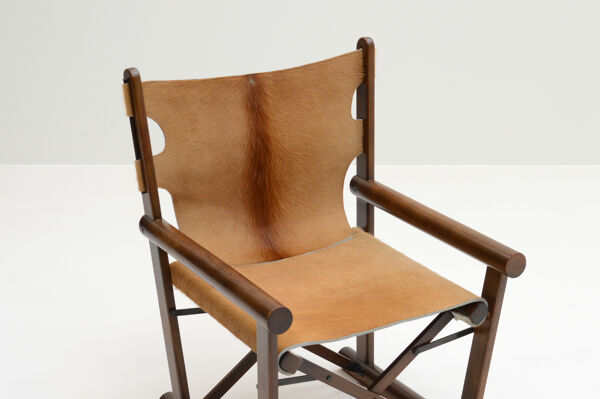 Fauteuil en peau de vache PL22 par Carlo Hauner & Martin Eisler pour OCA, Brésil 60s.