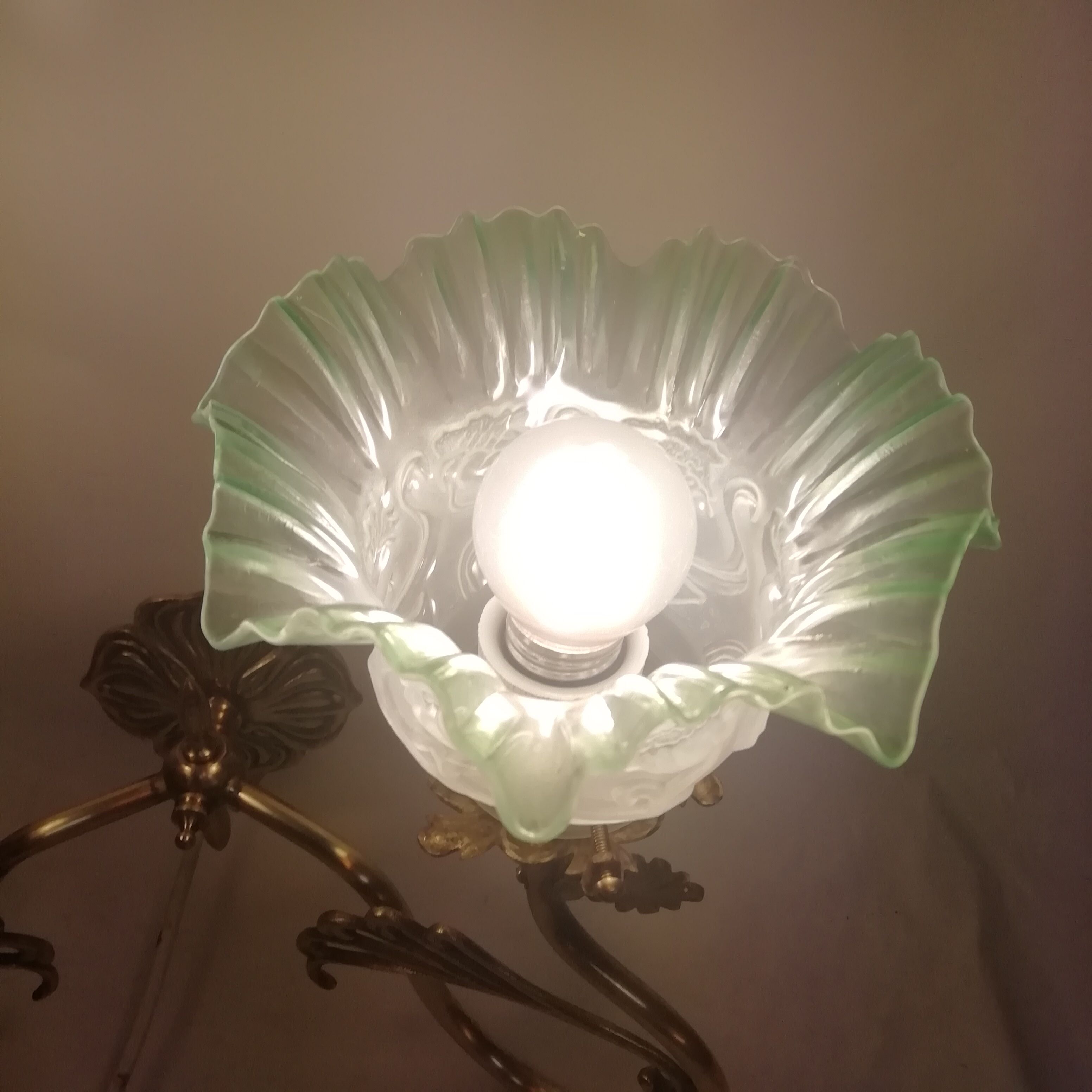 Apply bronze and glass art deco 1930s.