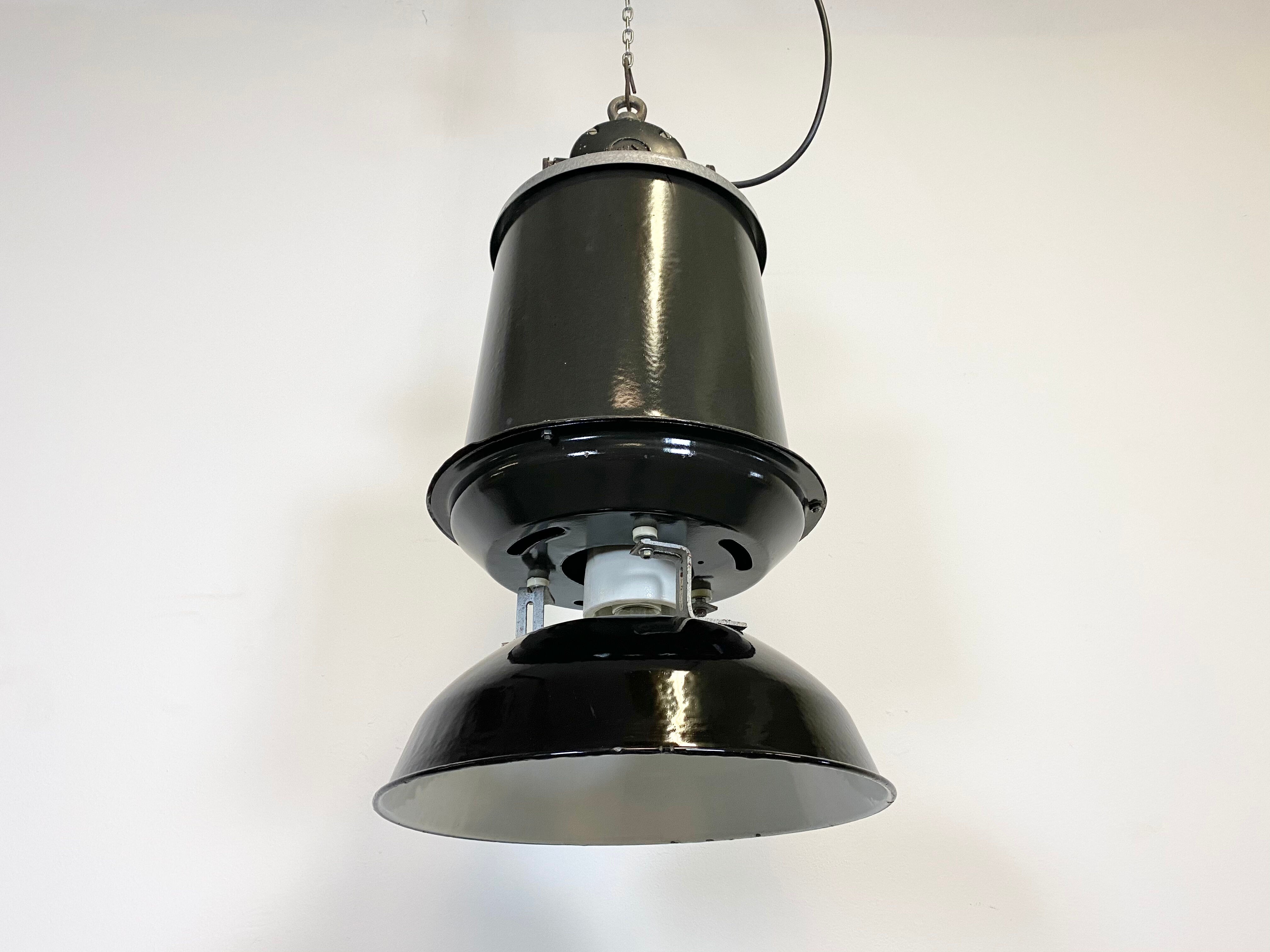 Industrial factory pendant lamp, 1960s