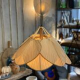 Suspension uchiwa attribuee a ingo maurer