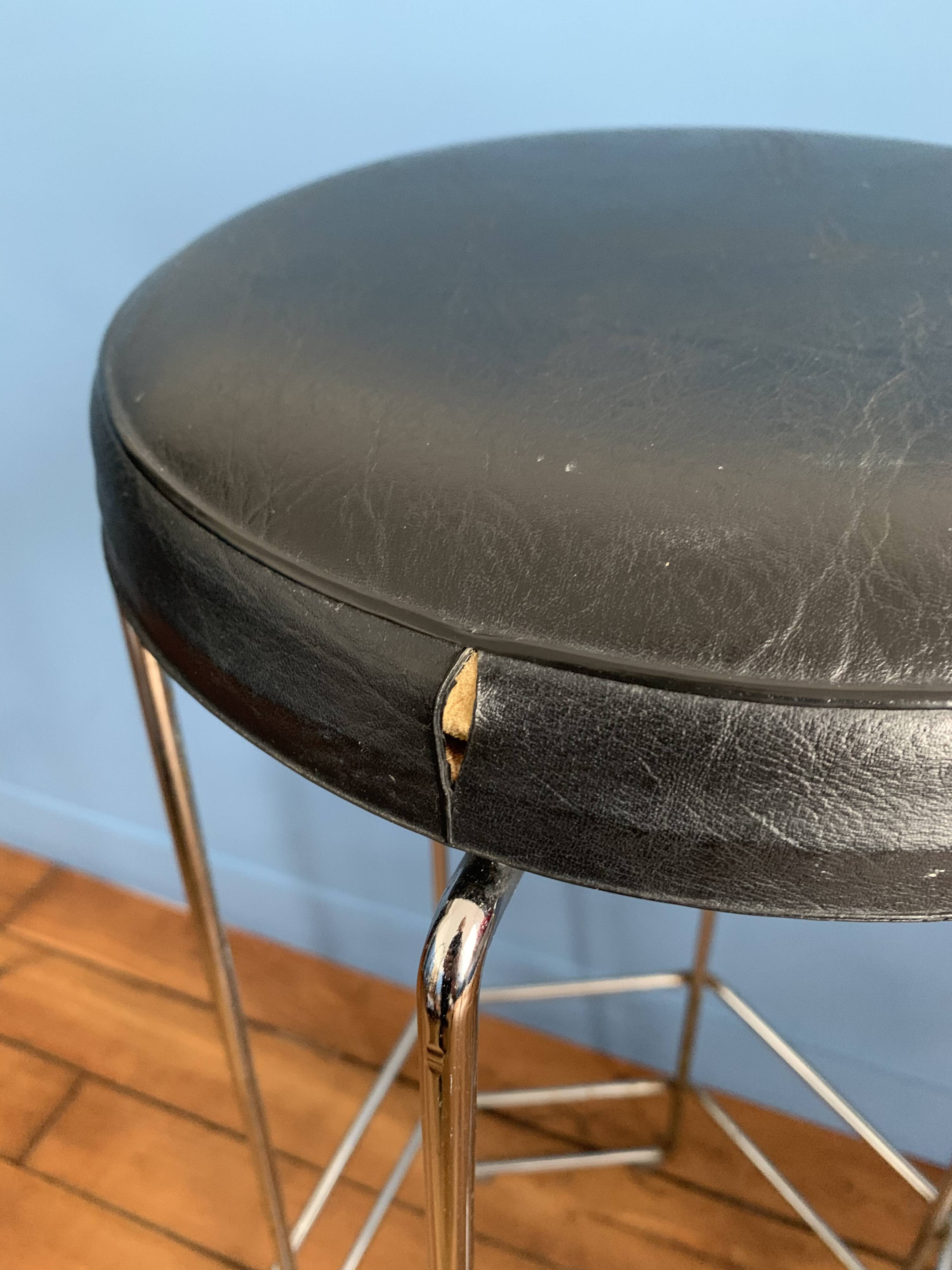 Pair of high bar chairs - chrome metal and Skai