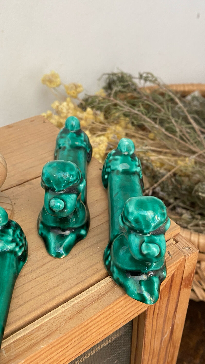 Ceramic poodle knife rest
