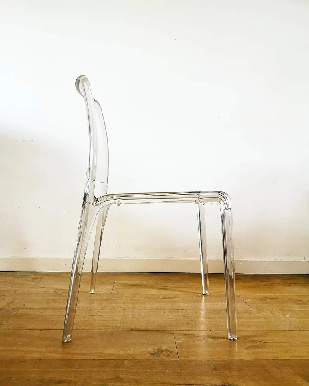 Pair of transparent plexiglass chairs "Armet Italy"