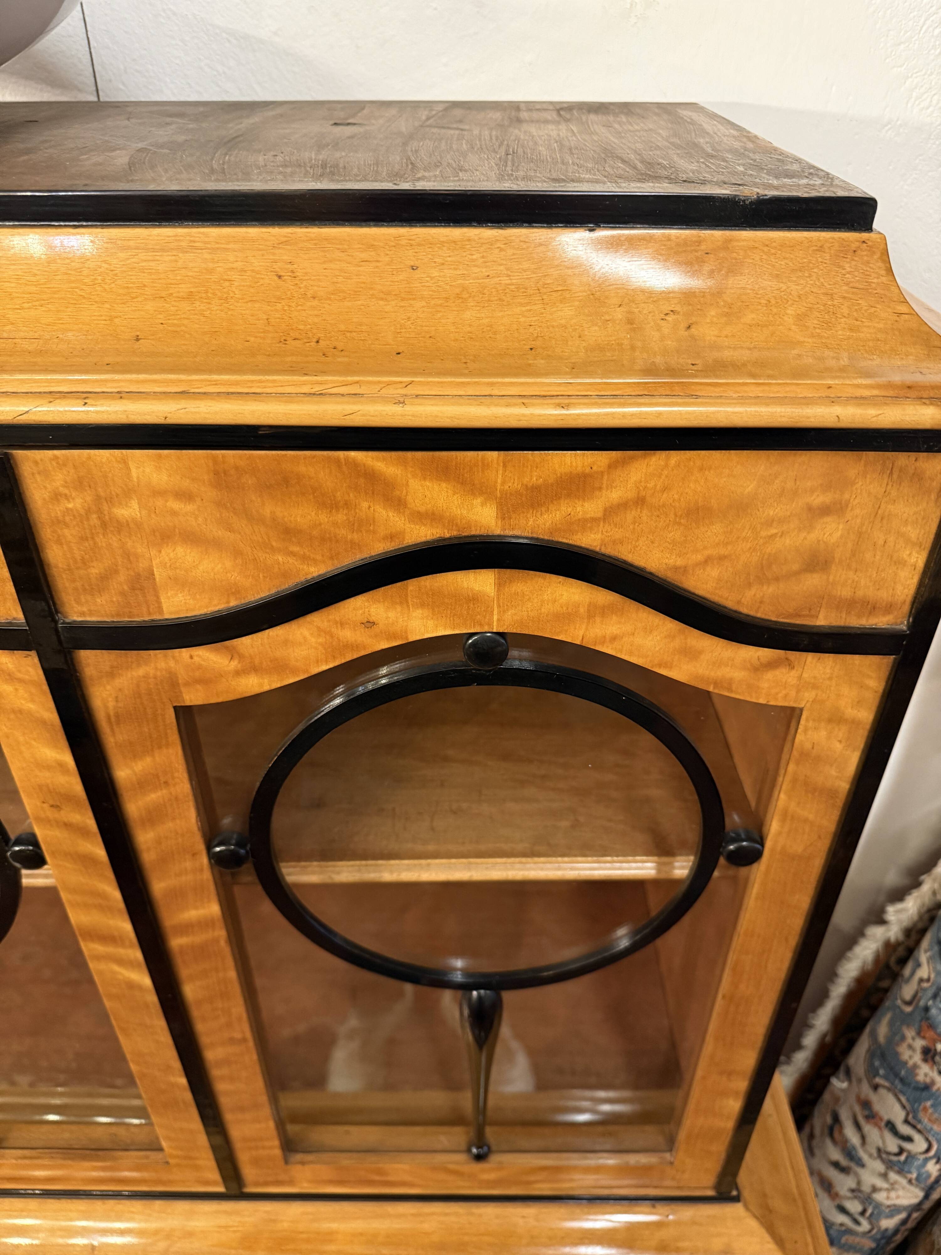Art Deco Salon Display Cabinet, Flamed Birch Veneer, circa 1920