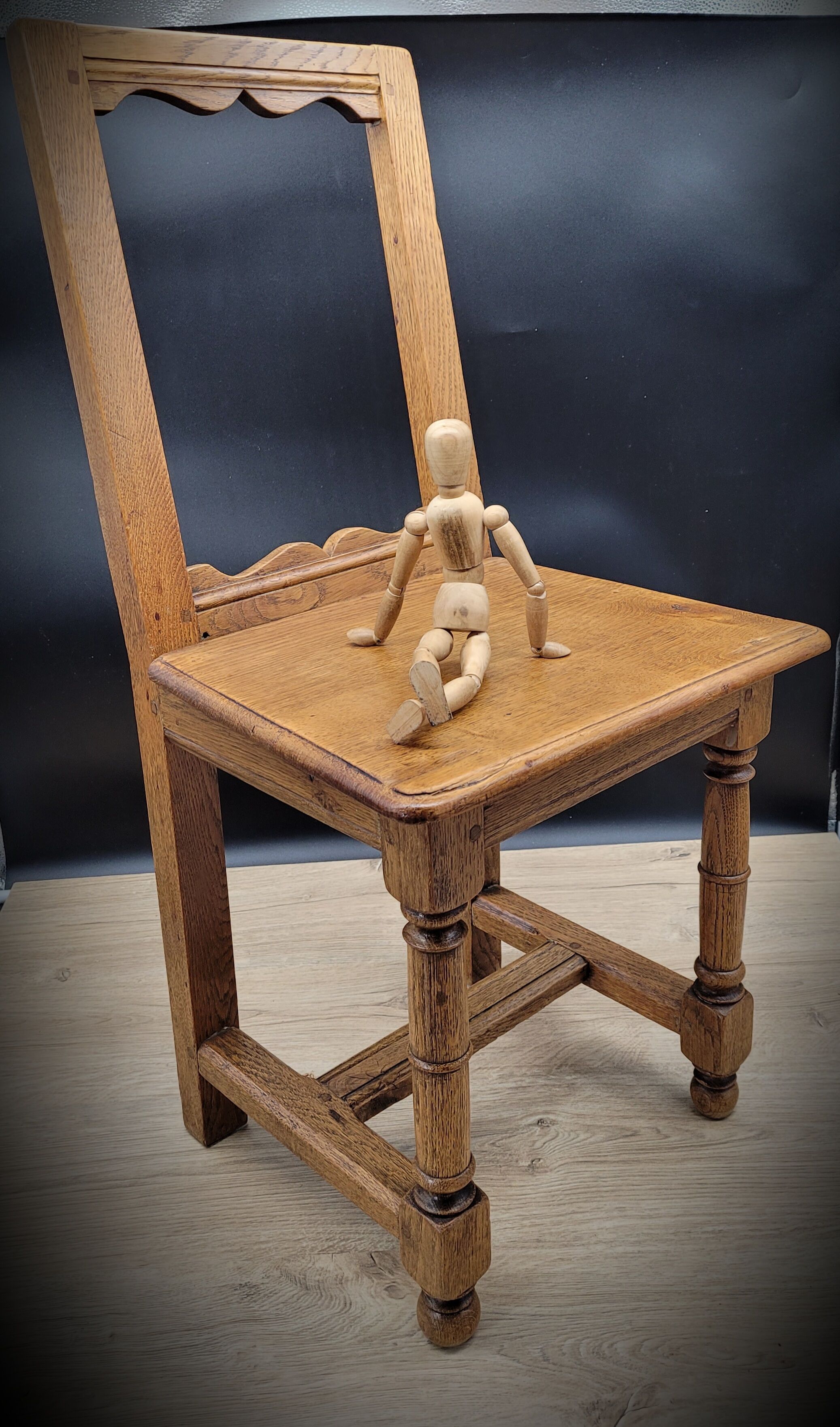 Solid wood country chair