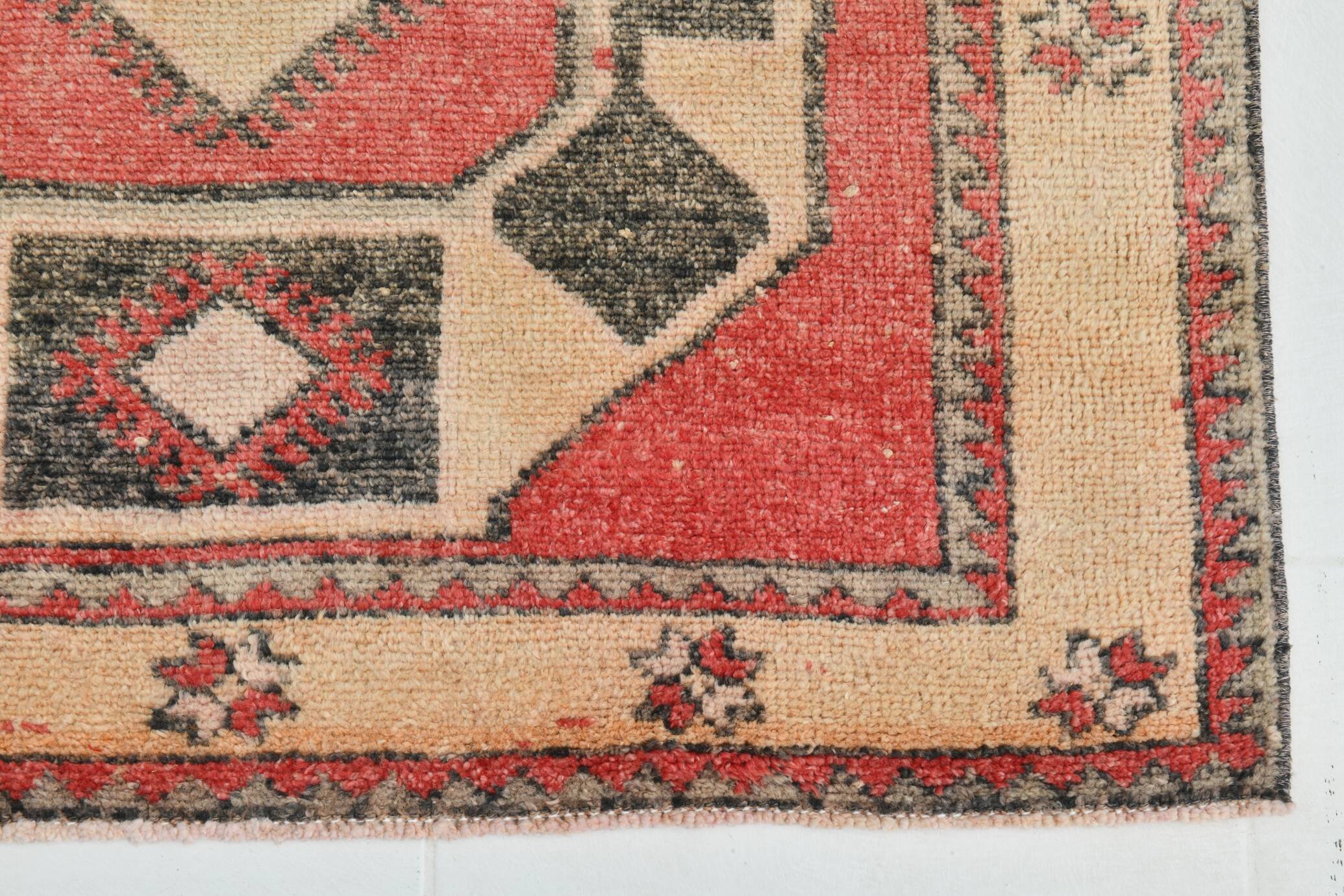4x12 Coral Red & Beige Vintage Runner Rug,106x375 Cm