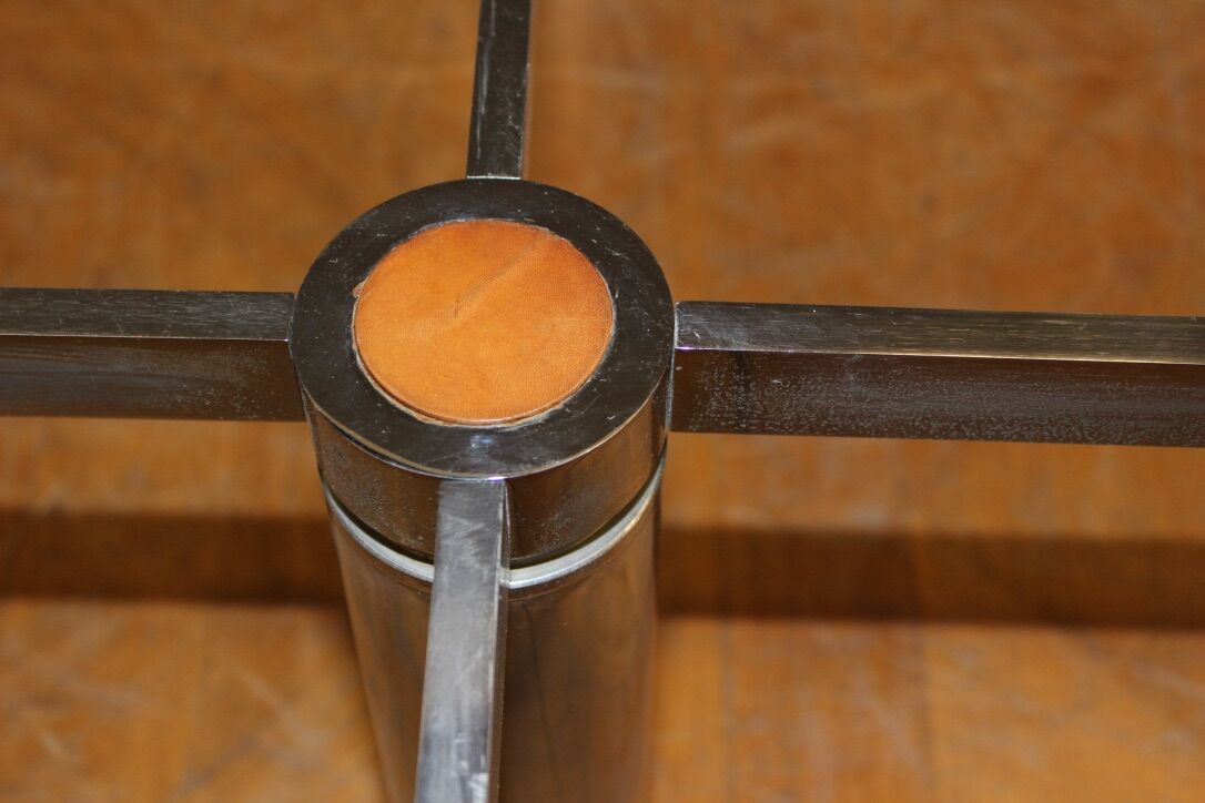 André model coffee table by Tobia Scarpa published by Knoll 1969