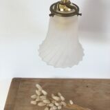 Pleated effect globe walking lamp