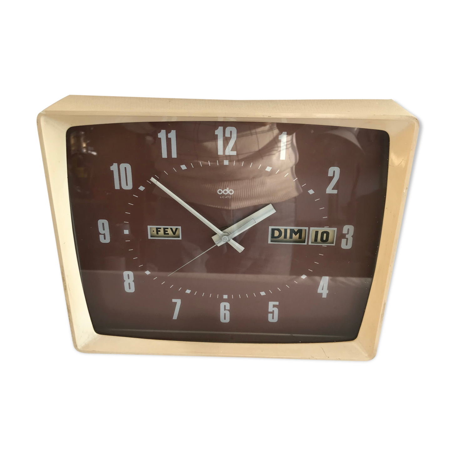 Former clock Odo - in beige Bakelite from the 70s, vintage