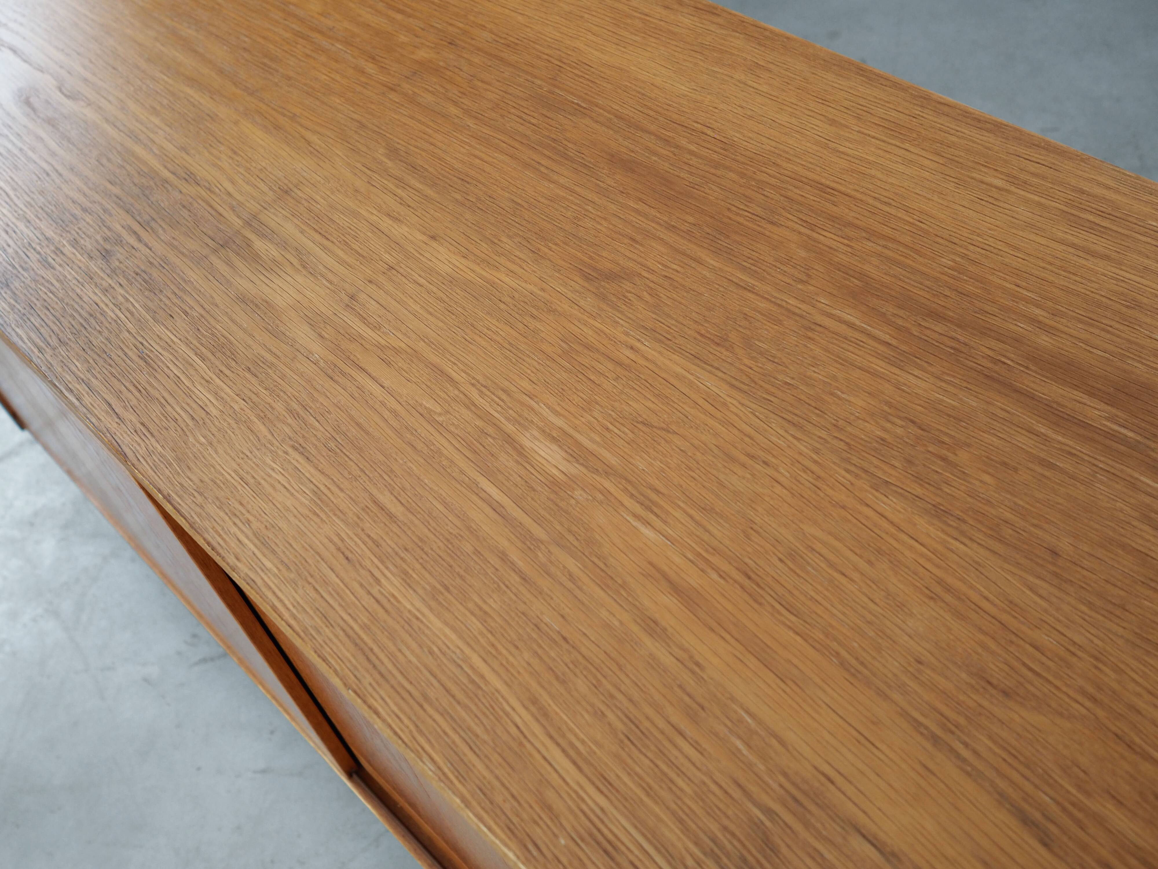 Buffet en frêne, design danois, années 1970, production : Skovby Møbelfabrik
