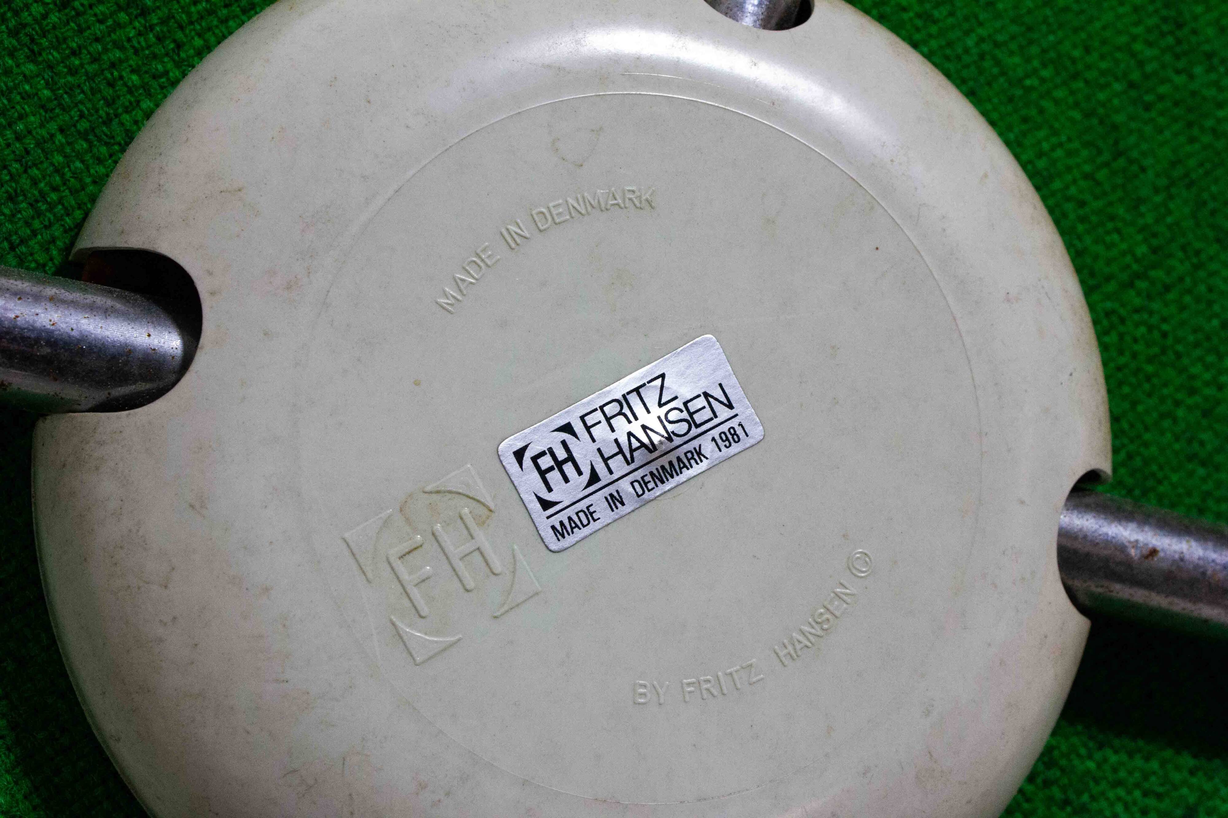 Set of 4 Fritz Hansen butterfly chairs in deep green fabric, 1980s