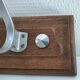 Portemanteau chêne massif patiné et patères aluminium vintage