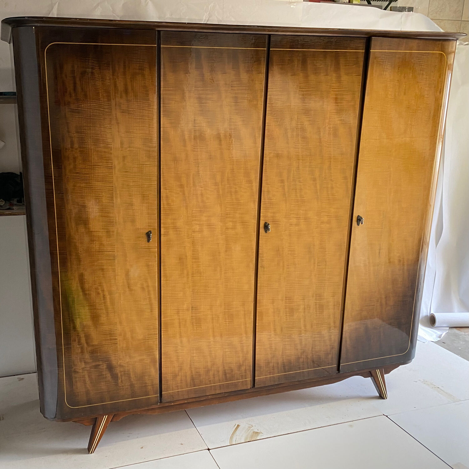 Vintage wardrobe feet compass