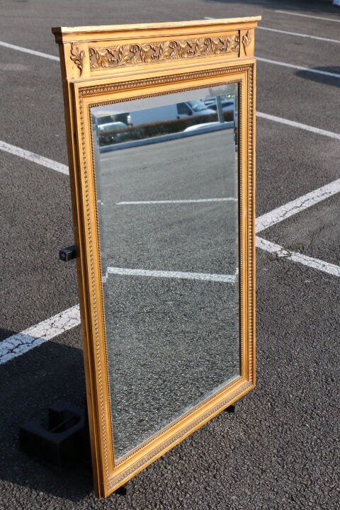 Gold beveled rectangular mirror 126x80cm