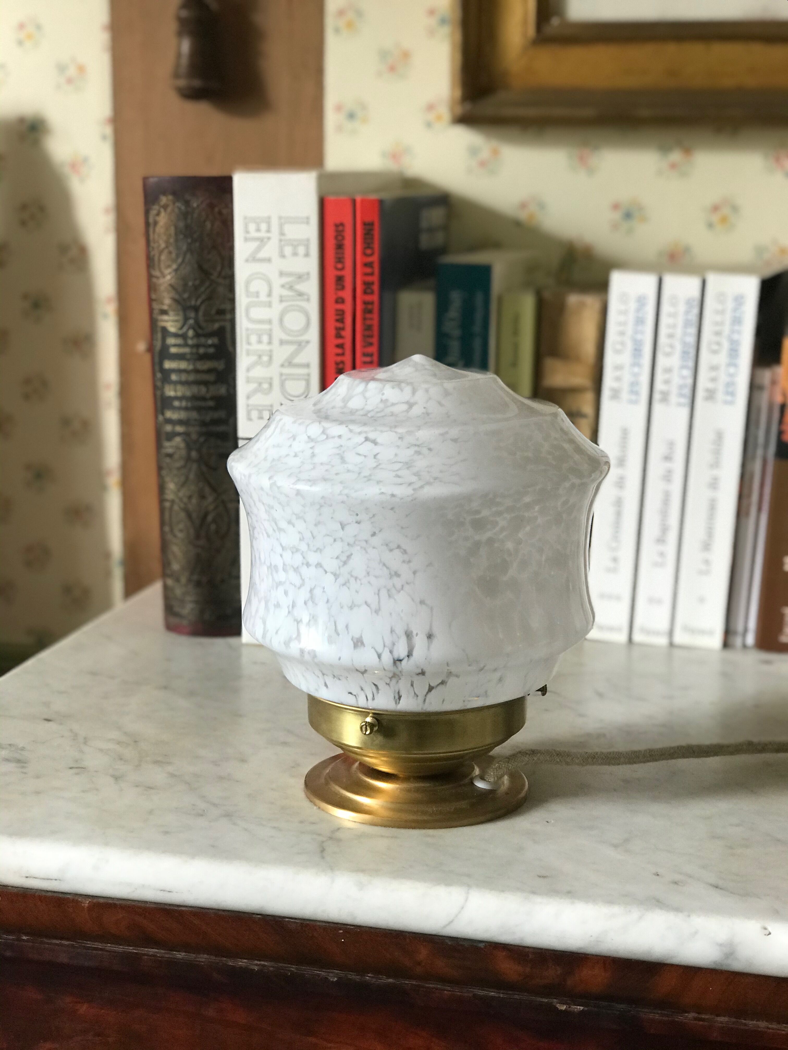 Art deco table lamp in white clichy glass