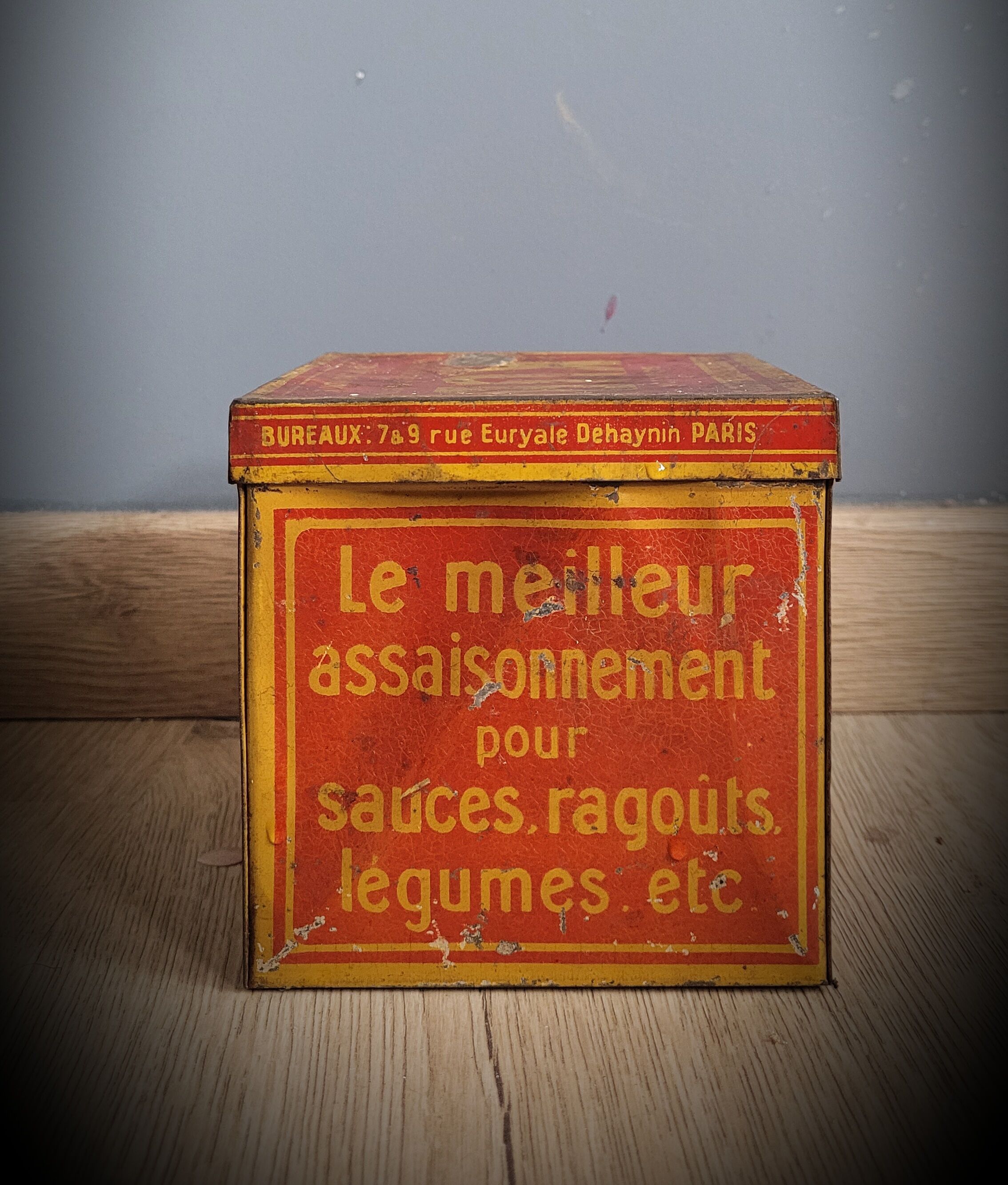 Metal box
