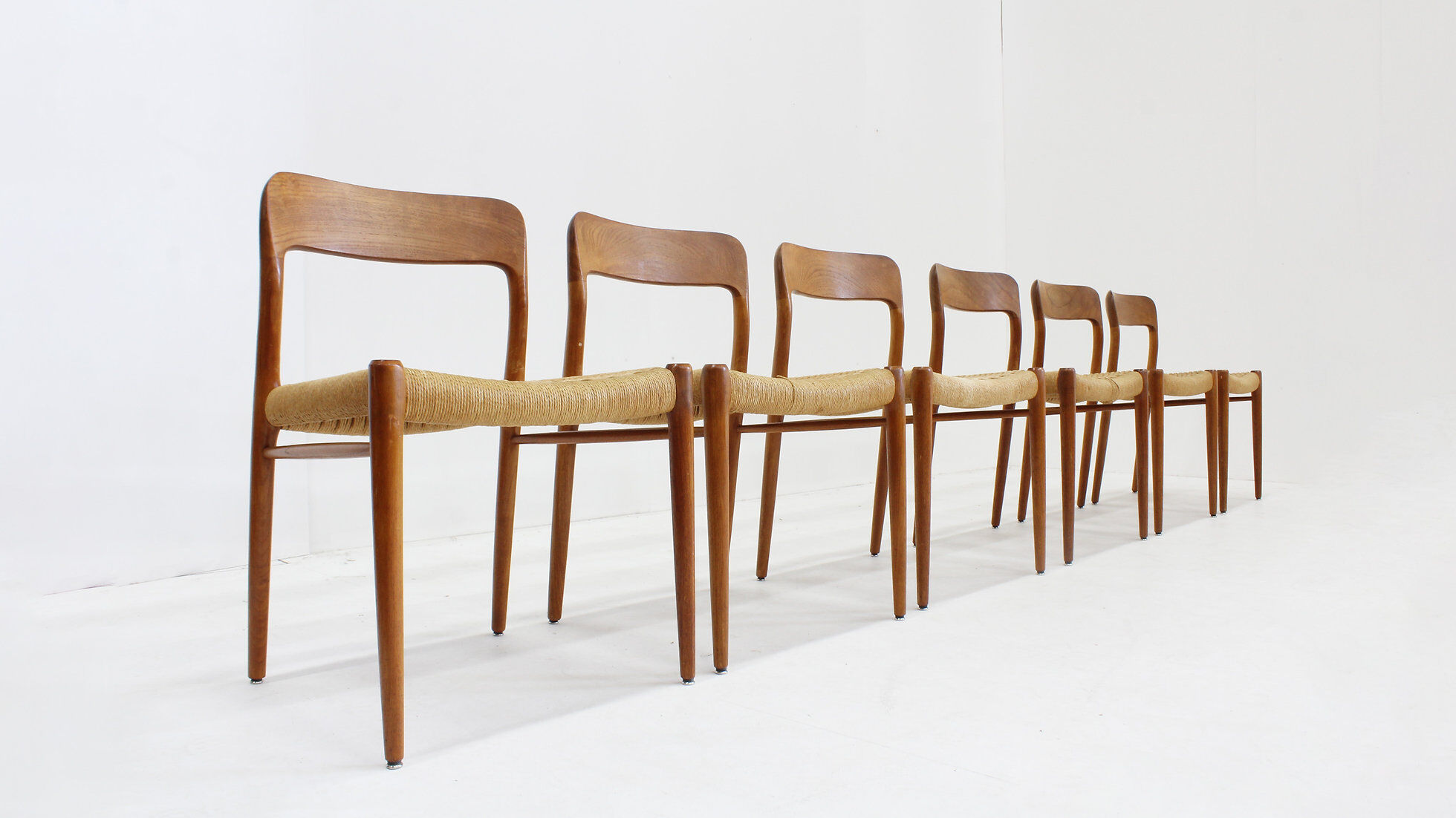 Chaises de salle à manger vintage Modèle 75 par Niels Otto Møller en papercord, ensemble de 6