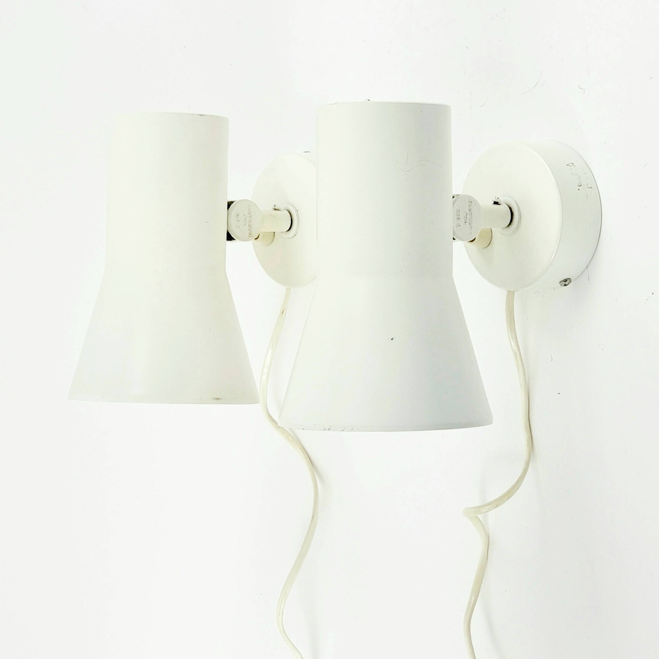 Pair of Scandinavian Mid Century Wall Lights Model V-239 from Hans-Agne Jakobsson Ab Markaryd, 1960s
