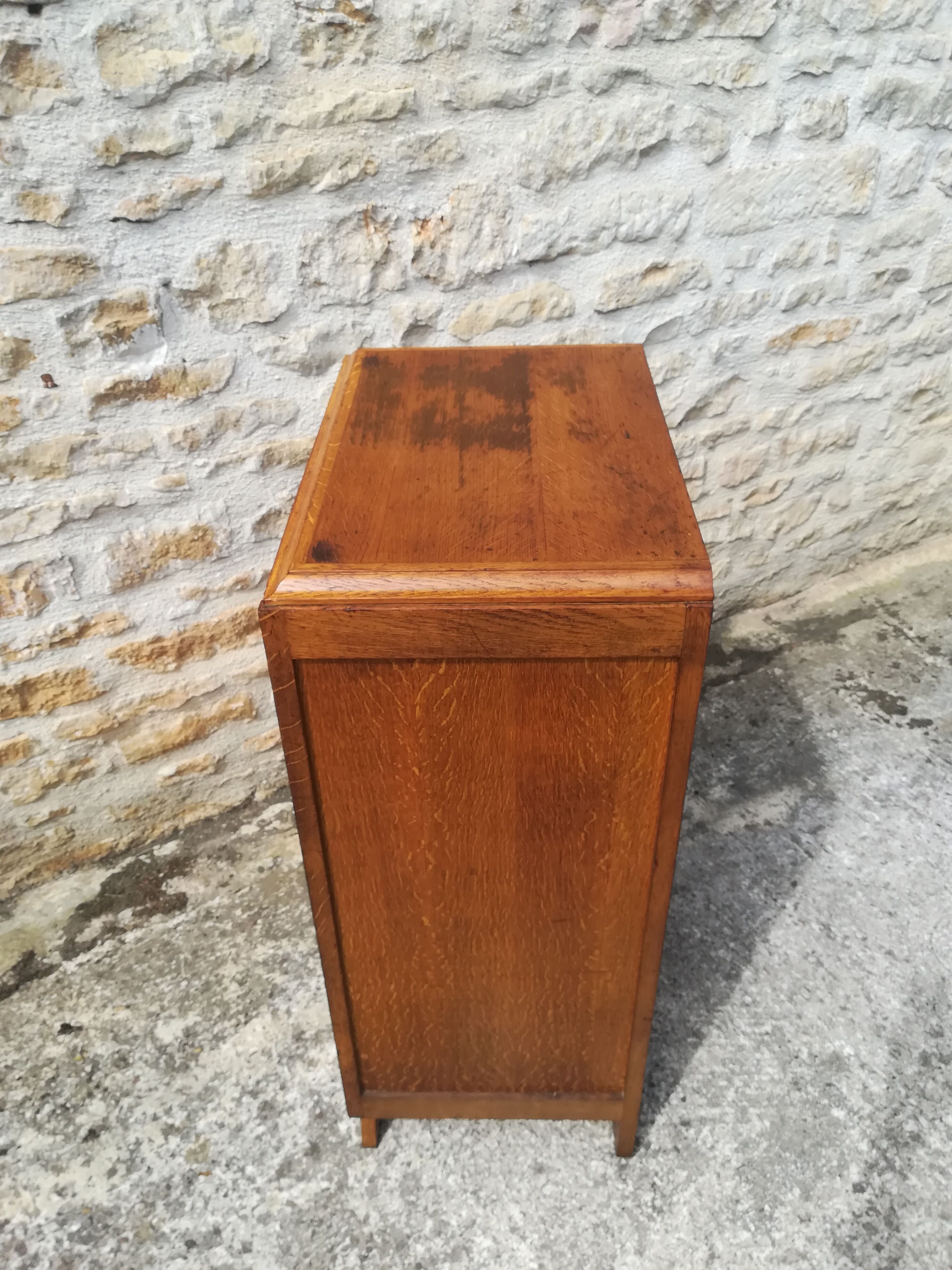 Commode en chêne a 5 tiroirs
